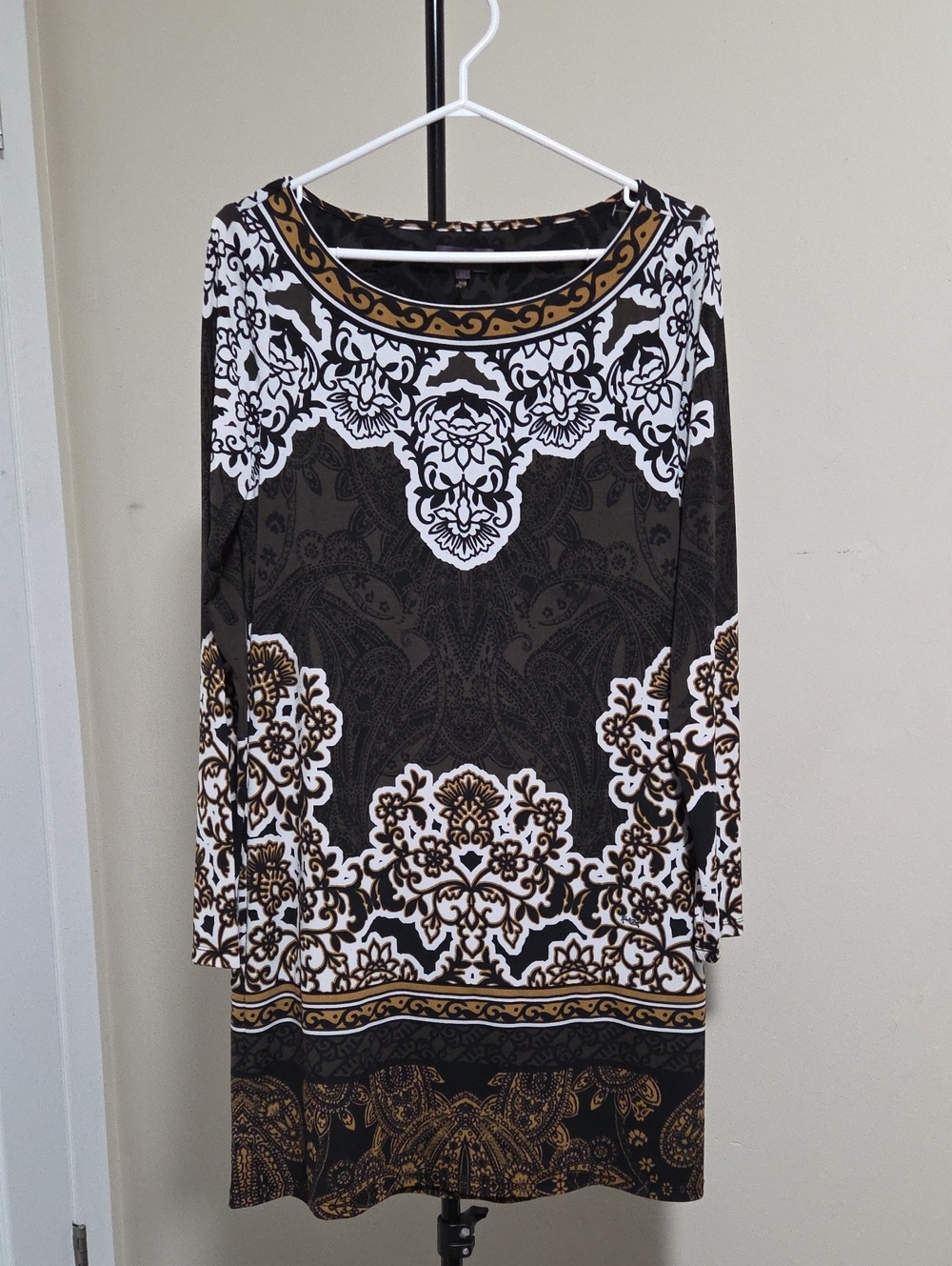 Hale Bob Black White and Gold Long Sleeve Printed Shift Dress